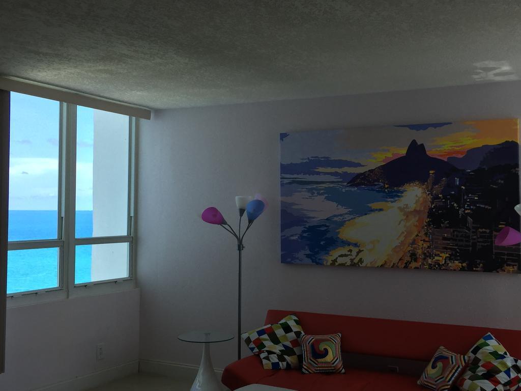 Castle Beach - Great Views Appartamento Miami Beach Esterno foto