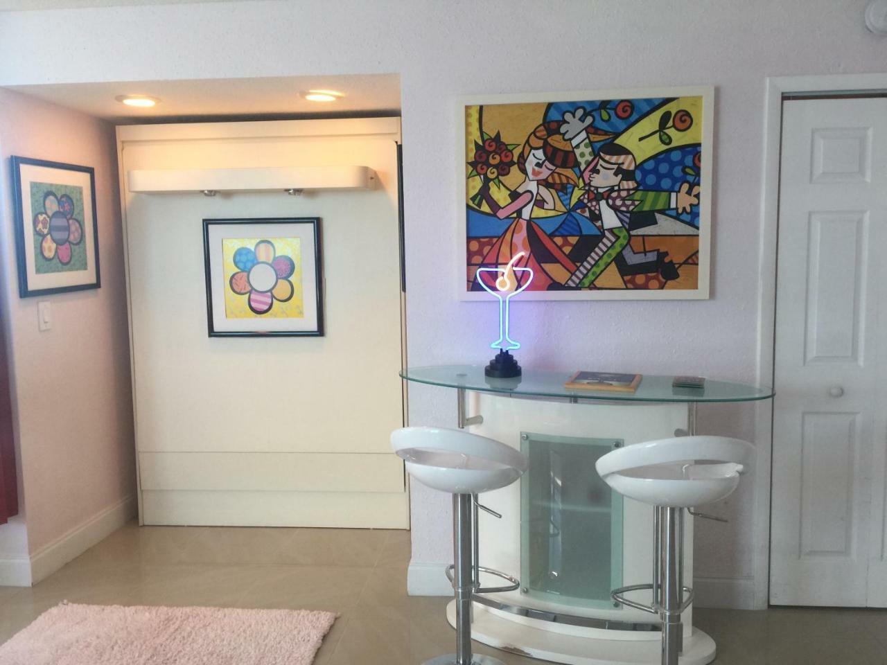 Castle Beach - Great Views Appartamento Miami Beach Esterno foto