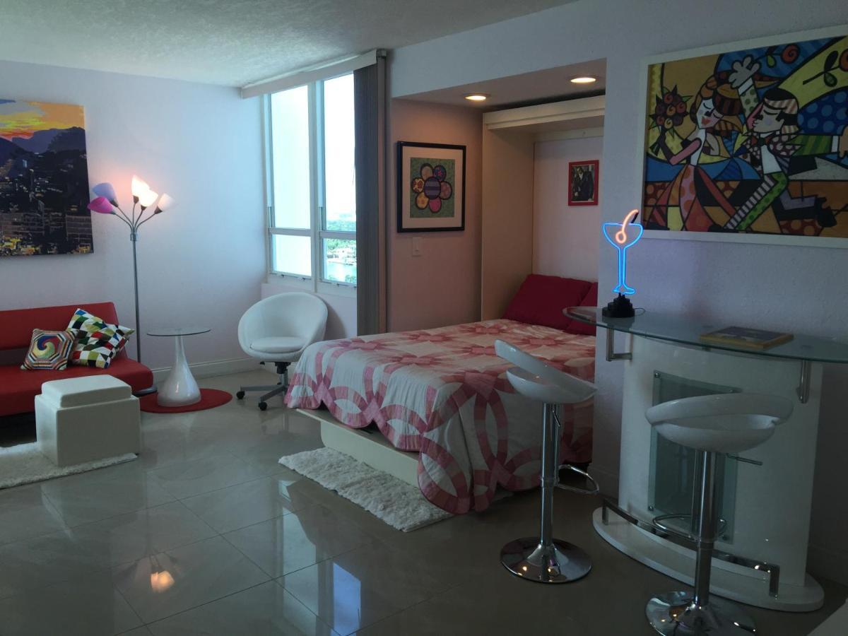 Castle Beach - Great Views Appartamento Miami Beach Esterno foto